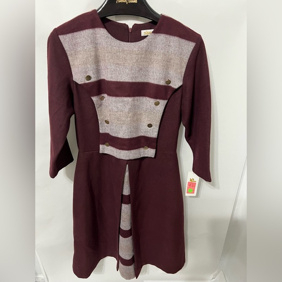 SHANIS NEW DRESS - Picture 6 of 11